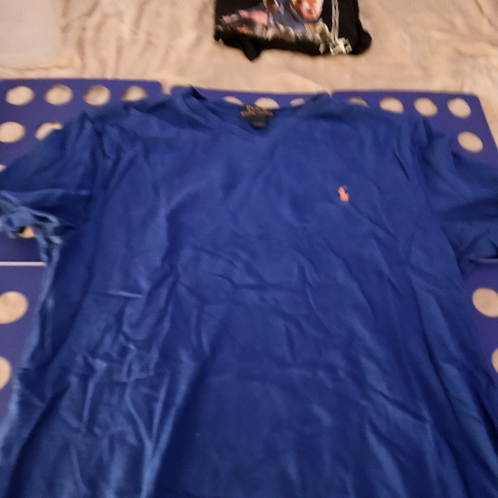 Polo v neck